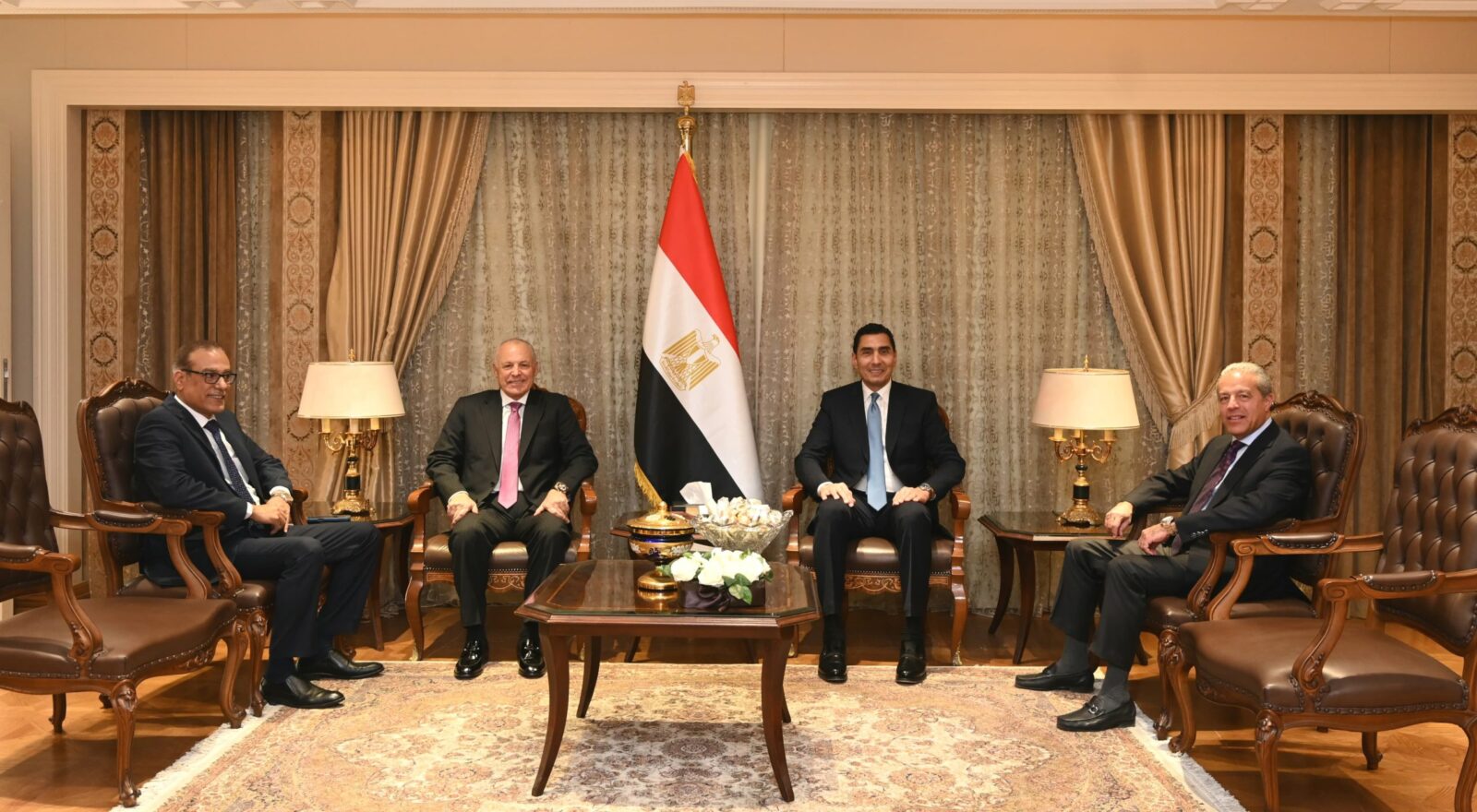 وزير الشباب والرياضة يستقبل المهندس هاني أبو ريدة رئيس اتحاد الكرة – كل الكورة#وزير #الشباب #والرياضة #يستقبل #المهندس #هاني #أبو #ريدة #رئيس #اتحاد #الكرة #كل #الكورة