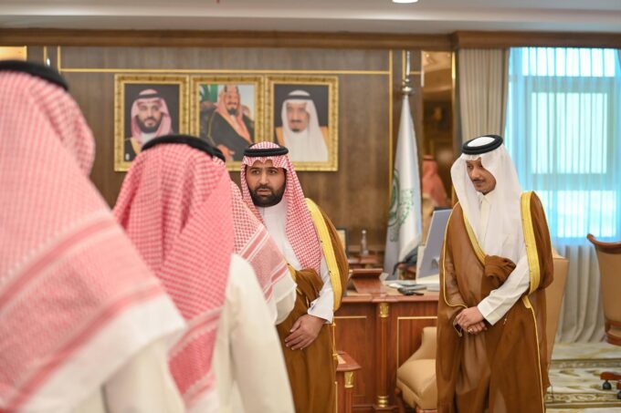 أميرجازان يستقبل منسوبي الإمارة المهنئين بعيد الفطر#أميرجازان #يستقبل #منسوبي #الإمارة #المهنئين #بعيد #الفطر