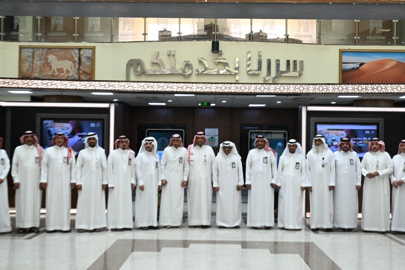 أمين نجران يشهد دعم منسوبي الأمانة لحملة جود#أمين #نجران #يشهد #دعم #منسوبي #الأمانة #لحملة #جود