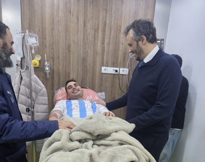 رئيس بيراميدز يطمئن على محمد حمدي بعد واقعة الإغماء – كل الكورة#رئيس #بيراميدز #يطمئن #على #محمد #حمدي #بعد #واقعة #الإغماء #كل #الكورة