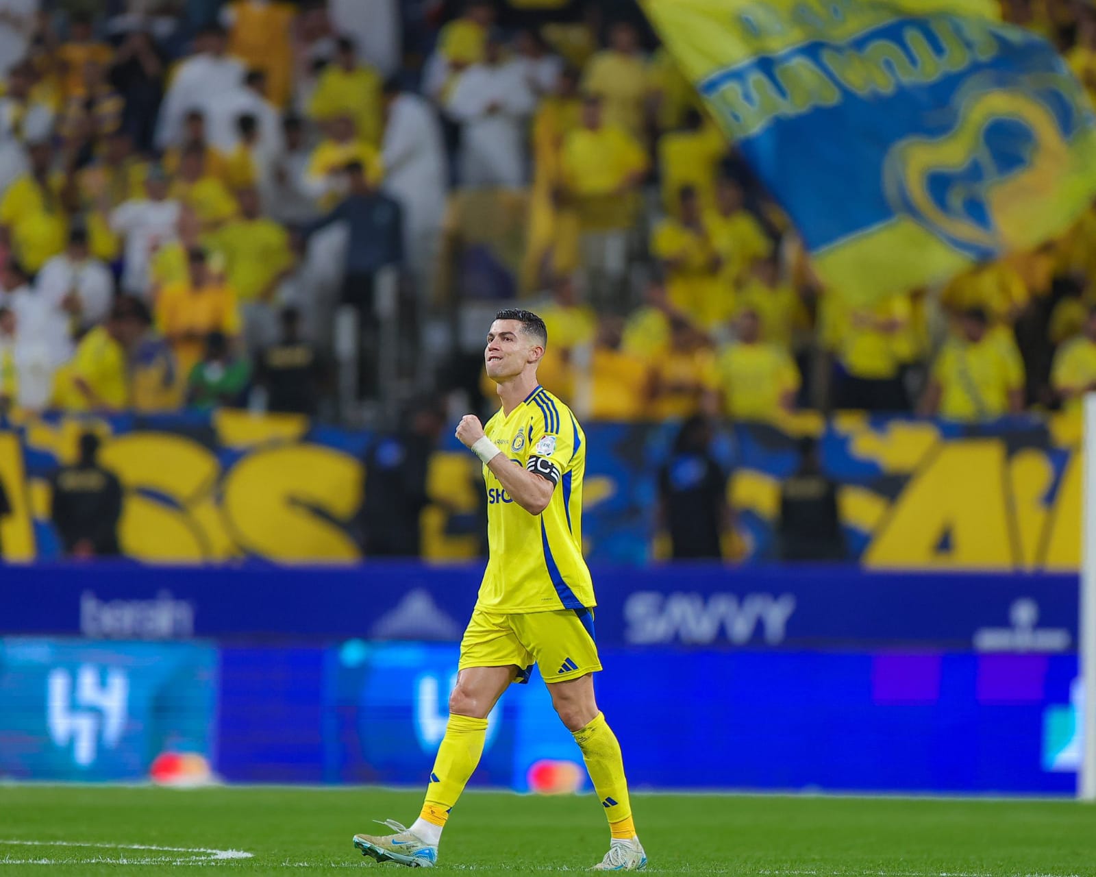 طائرة كريستيانو رونالدو تغادر السعودية وسط توترات أمنية بالمنطقة – كل الكورة#طائرة #كريستيانو #رونالدو #تغادر #السعودية #وسط #توترات #أمنية #بالمنطقة #كل #الكورة