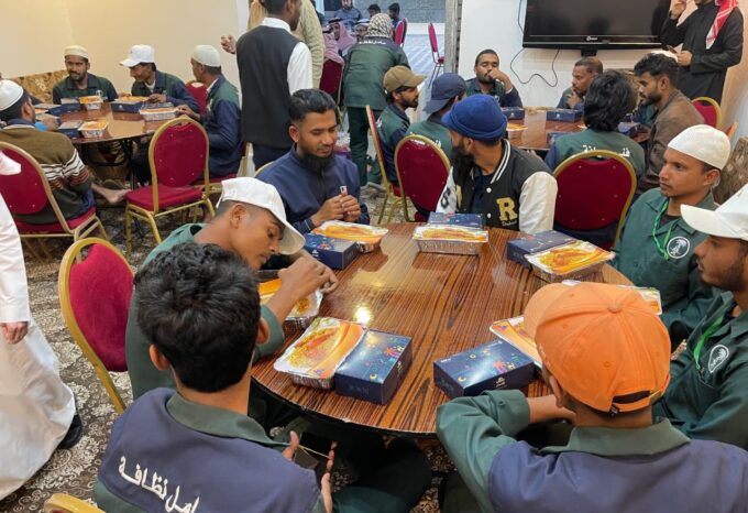 «لنفطر معًا» مبادرة لعمالة وزارة الزراعة بعسير#لنفطر #معا #مبادرة #لعمالة #وزارة #الزراعة #بعسير