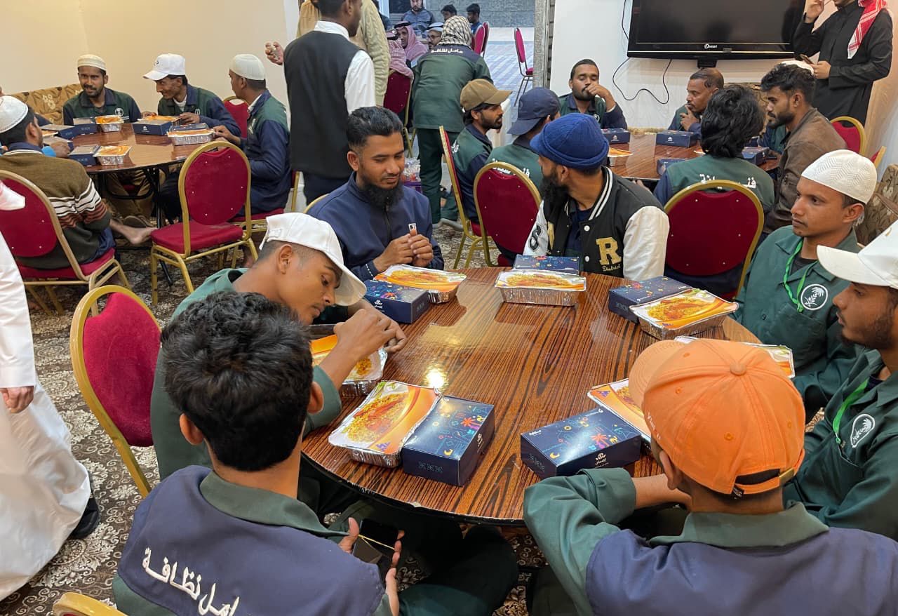 «لنفطر معًا» مبادرة لعمالة وزارة الزراعة بعسير#لنفطر #معا #مبادرة #لعمالة #وزارة #الزراعة #بعسير