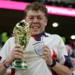 مشجع إنجليزي يبيع منزله لمتابعة منتخب بلاده في مونديال 2026 – كل الكورة#مشجع #إنجليزي #يبيع #منزله #لمتابعة #منتخب #بلاده #في #مونديال #كل #الكورة