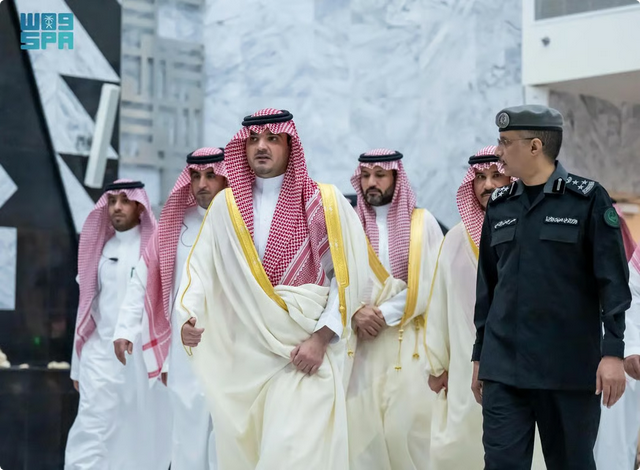 وزير الداخلية يتفقد مركز العمليات الأمنية الموحدة 911 بالرياض#وزير #الداخلية #يتفقد #مركز #العمليات #الأمنية #الموحدة #بالرياض