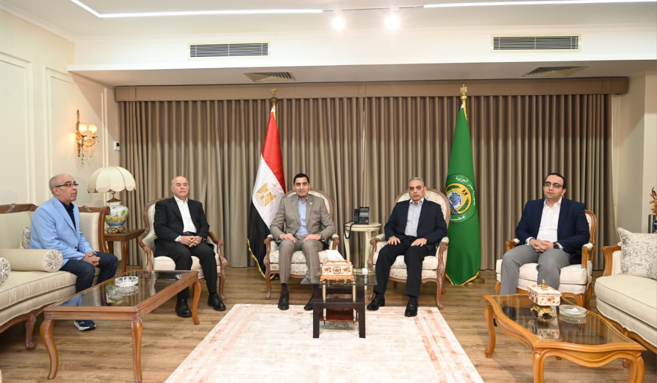 وزير الشباب والرياضة يلتقي محافظ الإسماعيلية – كل الكورة#وزير #الشباب #والرياضة #يلتقي #محافظ #الإسماعيلية #كل #الكورة