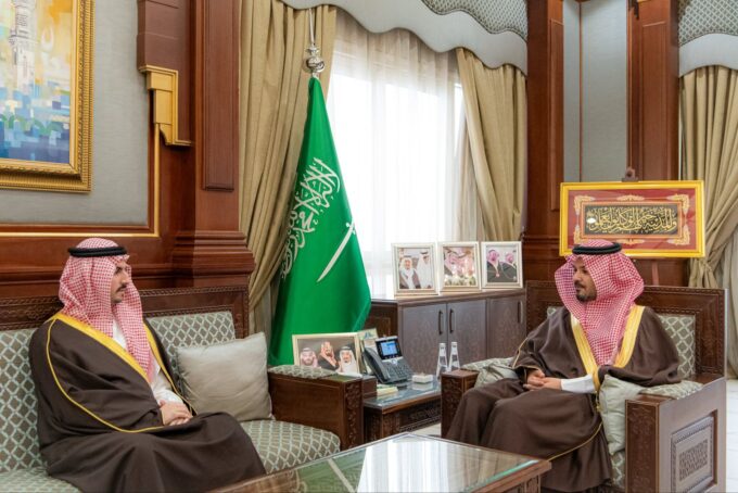 أمير المدينة المنورة يستقبل محافظ بدر ويهنئه بالثقة الكريمة#أمير #المدينة #المنورة #يستقبل #محافظ #بدر #ويهنئه #بالثقة #الكريمة