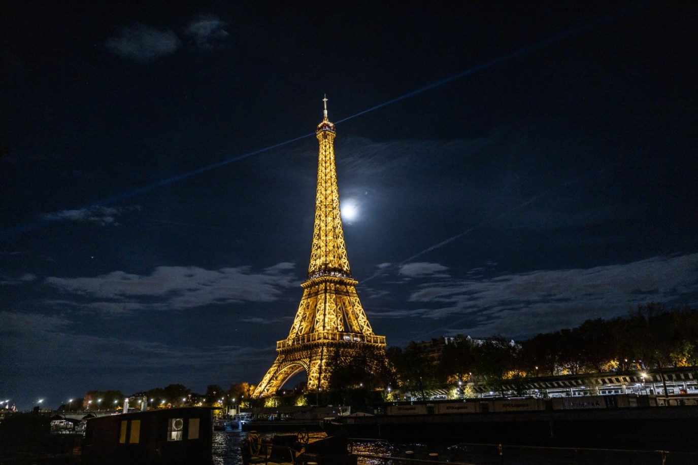 برج إيفل في السينما: كيف تحول إلى أشهر نجم على الشاشة خلال 137 عامًا؟#برج #إيفل #في #السينما #كيف #تحول #إلى #أشهر #نجم #على #الشاشة #خلال #عاما