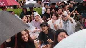 Kami Merasa Dipeluk Taylor Swift