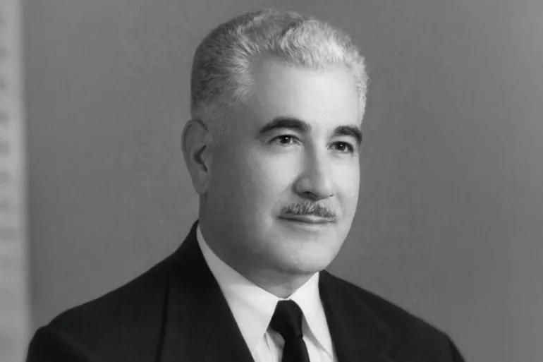 أول رئيس لجمهورية العراق محمد نجيب الربيعي